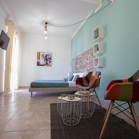 B&B Vico 10 Guspini Bagian luar foto