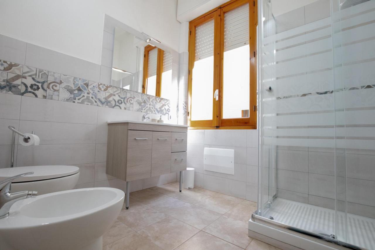 B&B Vico 10 Guspini Bagian luar foto