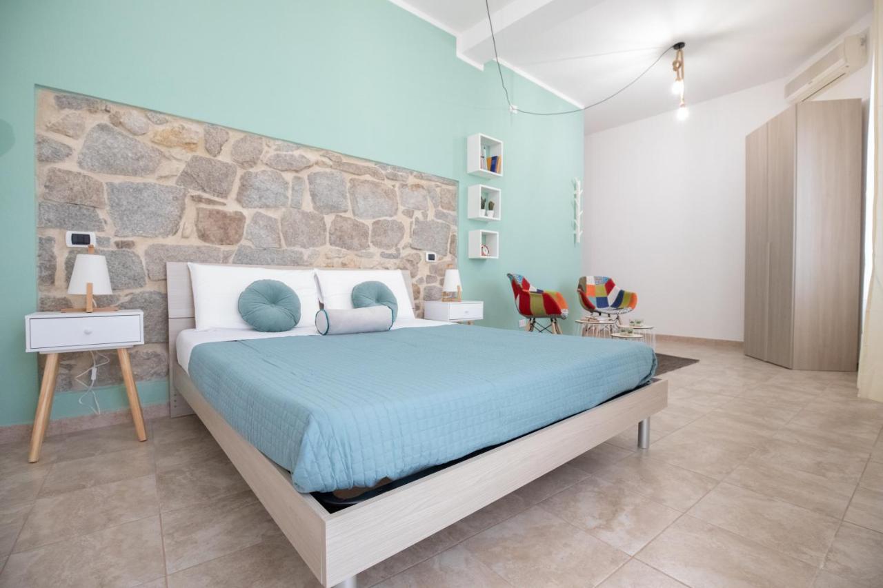 B&B Vico 10 Guspini Bagian luar foto